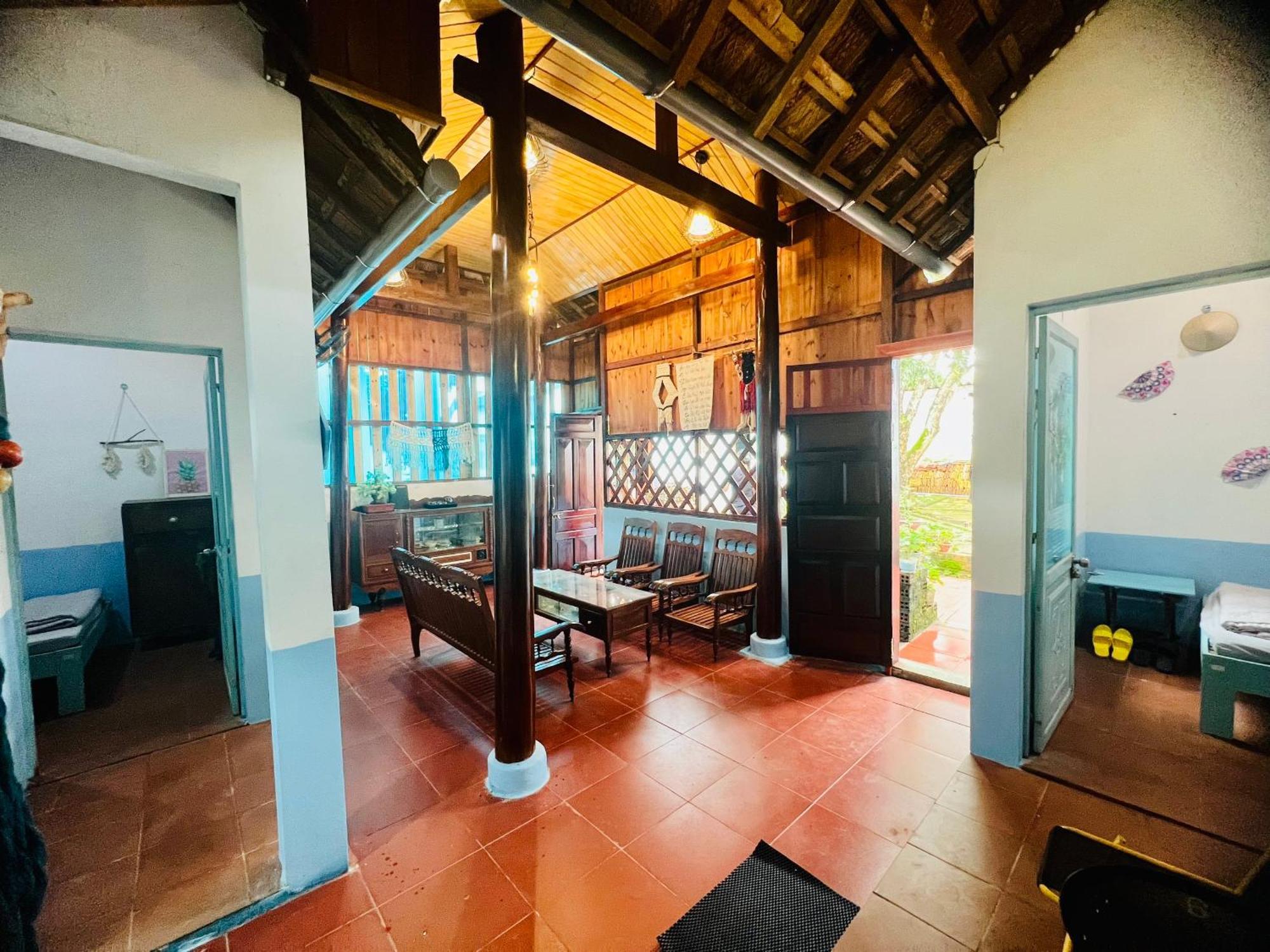 Vietnam Phuot Real Home Kon Tum Zimmer foto